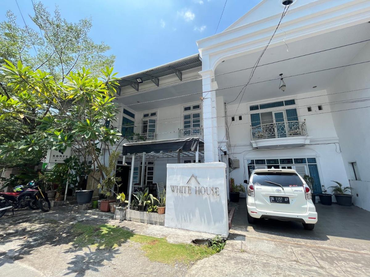 Reddoorz Near Kantor Walikota Manado Esterno foto